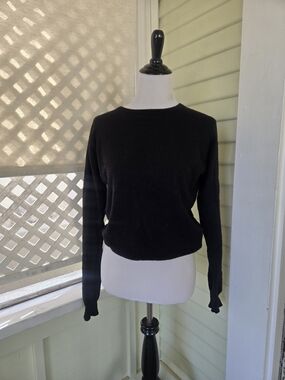 Women's Black Crewneck Sweater - Classic Everyday Knit